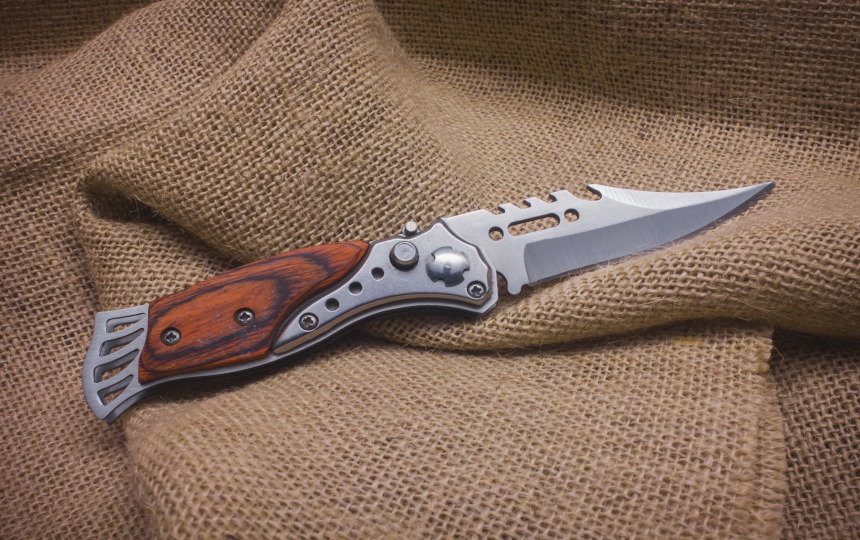 Read more about the article Picking the Perfect Survival Knife – My Top 5 Tips